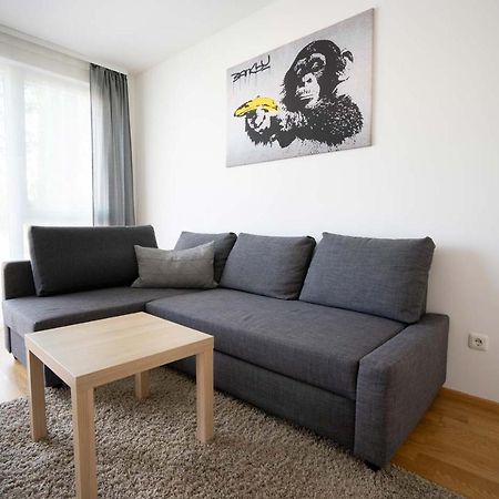 Donaufeld Living - Modernes Und Helles Apartment Vienna Esterno foto