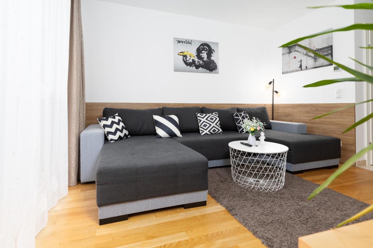 Donaufeld Living - Modernes Und Helles Apartment Vienna Esterno foto