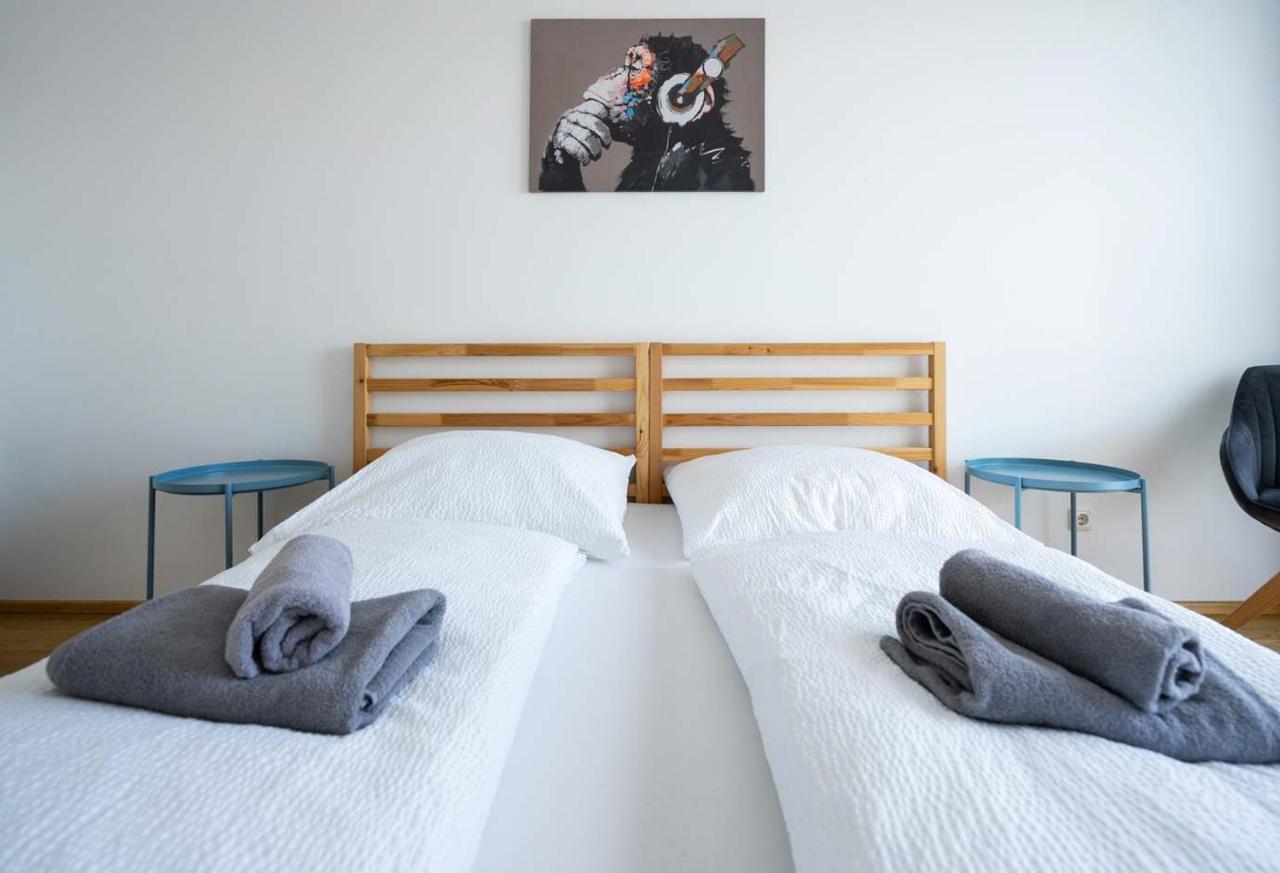 Donaufeld Living - Modernes Und Helles Apartment Vienna Esterno foto
